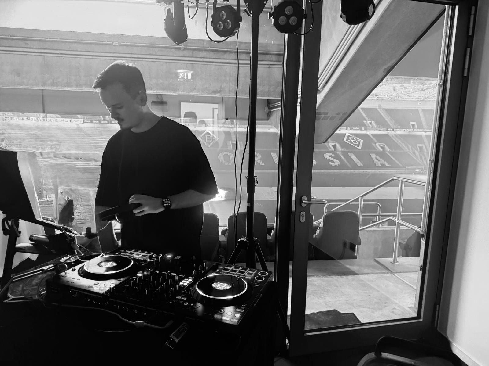 Bild 1 NIIMU Hochzeits- & Event-DJ in Neuss