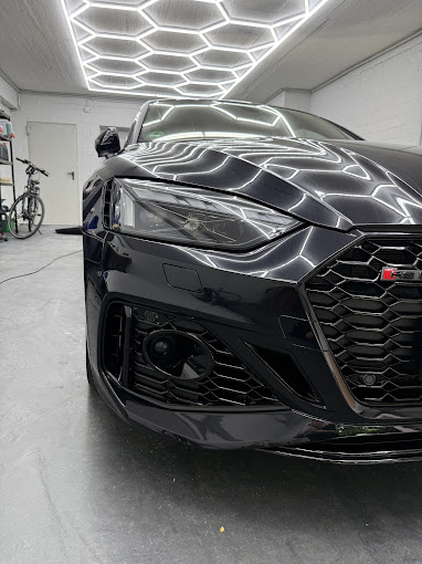 Bild 1 WM Autopflege Detailing Studio in Berlin