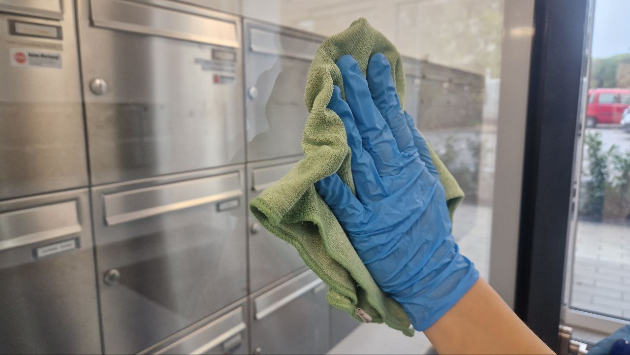 Bild 3 Gebäudereinigung & Hausmeisterservice – weststock in Meerbusch